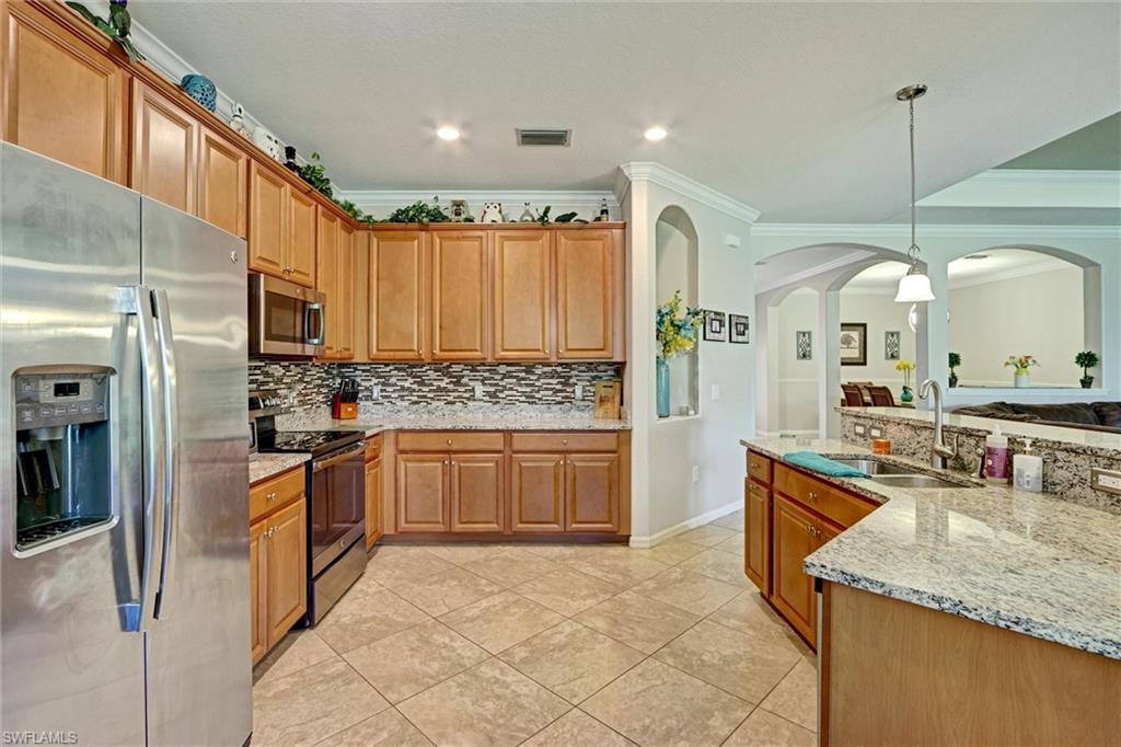 10783 Essex Square Blvd Property Photo 8