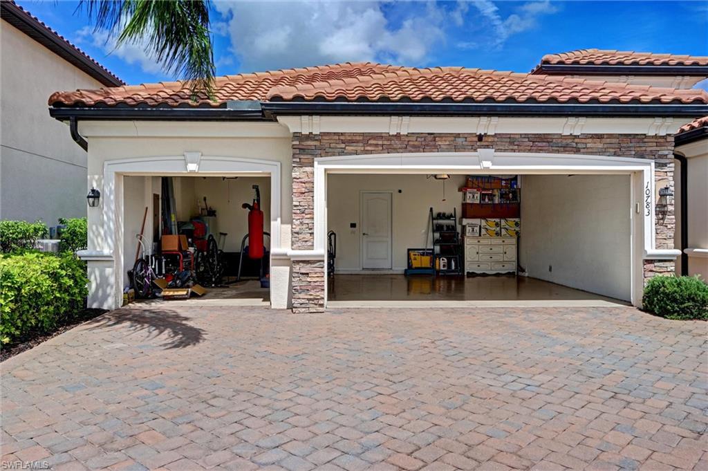 10783 Essex Square Blvd Property Photo 31