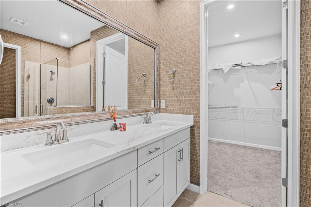10295 Bonavie Cove Dr Property Photo 16