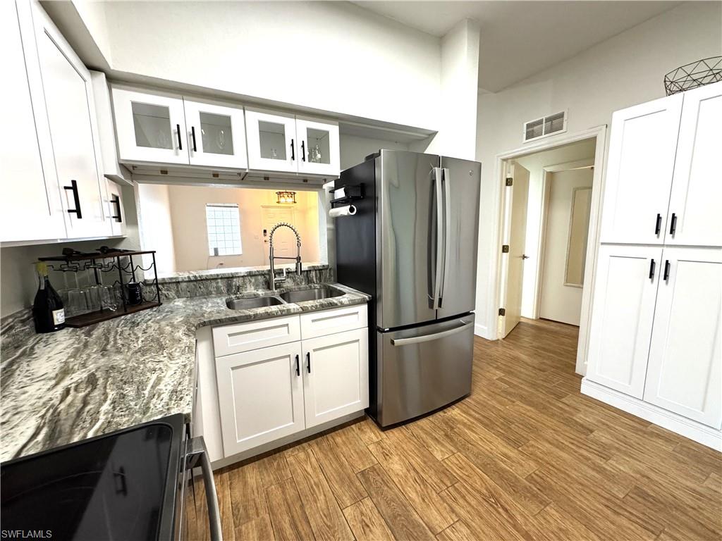 8423 Bernwood Cove Loop 410 Property Photo 7