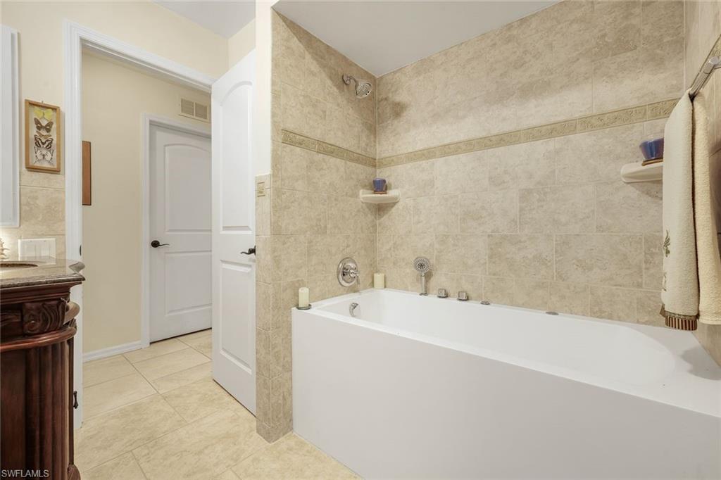 2133 Sw 40th Ter Property Photo 28