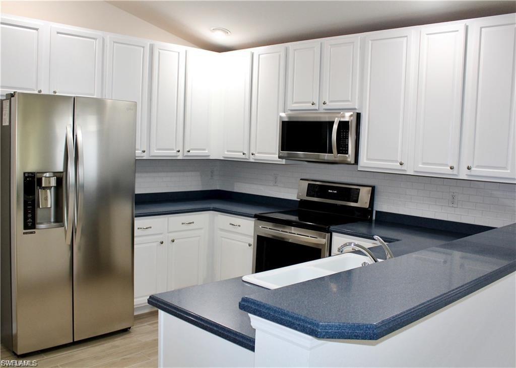 9729 Pineapple Preserve Ct Property Photo 4