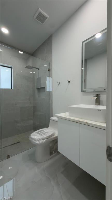 2924 Wallace Ave S 2926 Property Photo 14