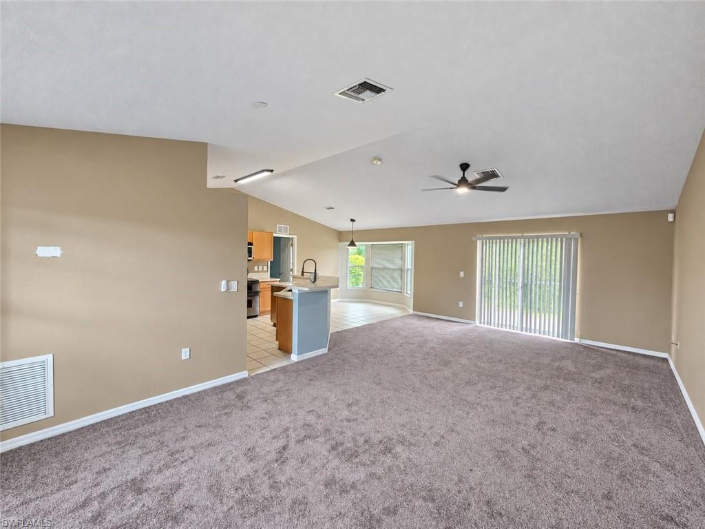 319 Labree Ave S Property Photo 3