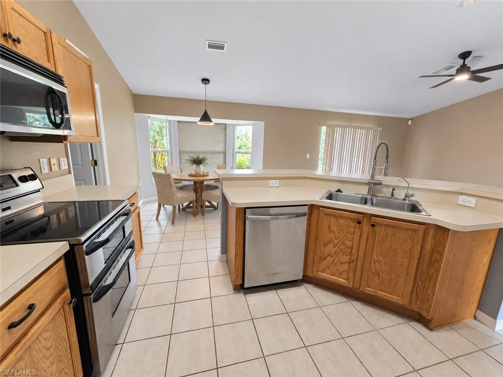 319 Labree Ave S Property Photo 4