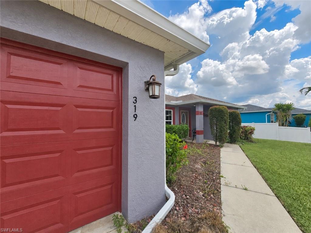 319 Labree Ave S Property Photo 24