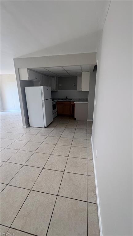 712 Karlov St Property Photo 5