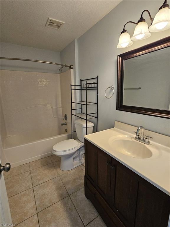 2412 King Ave N Property Photo 17