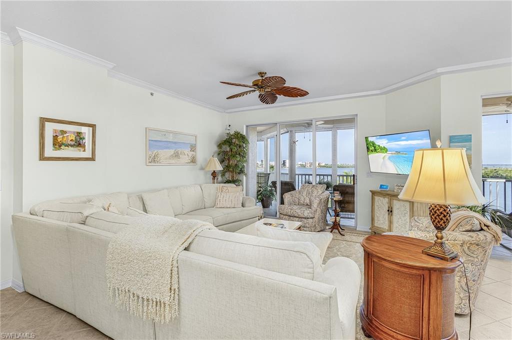 4141 Bay Beach Ln 456 Property Photo 4