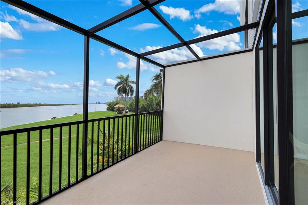 4253 Bay Beach Ln F1 Property Photo 7