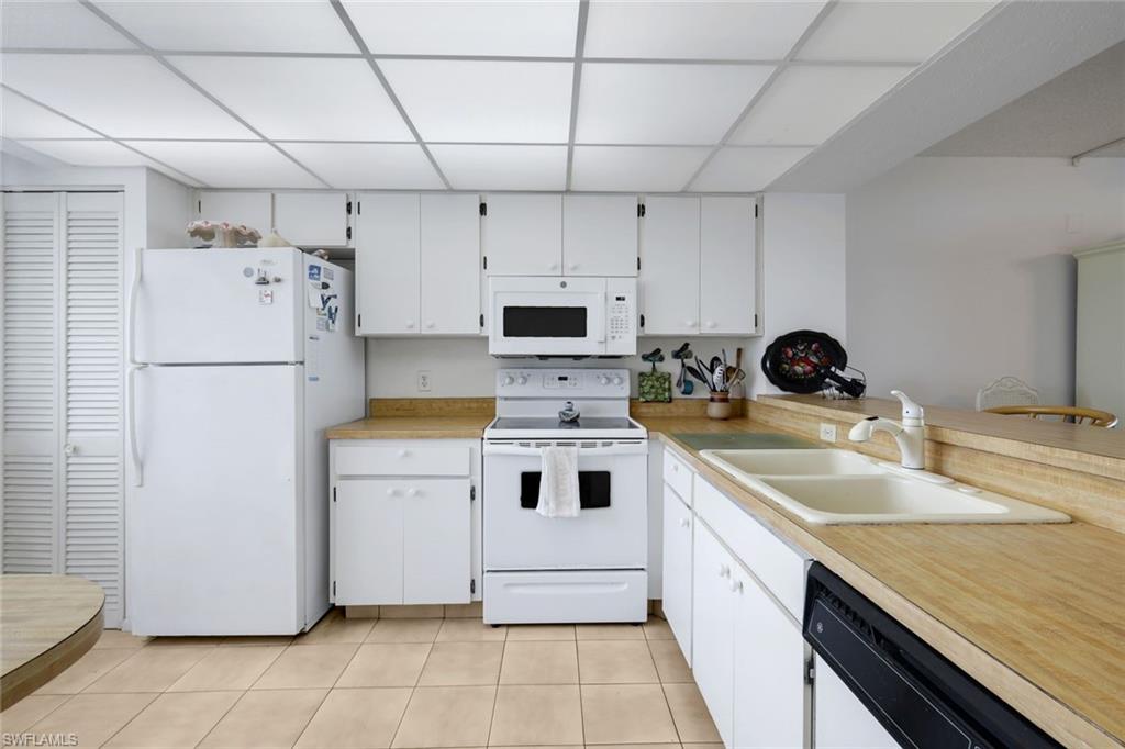 4253 Bay Beach Ln F1 Property Photo 23