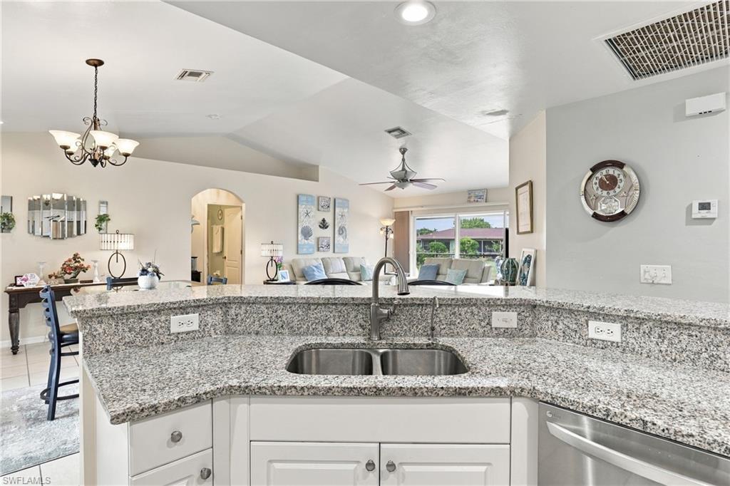1312 Sw 7th Ct Property Photo 12