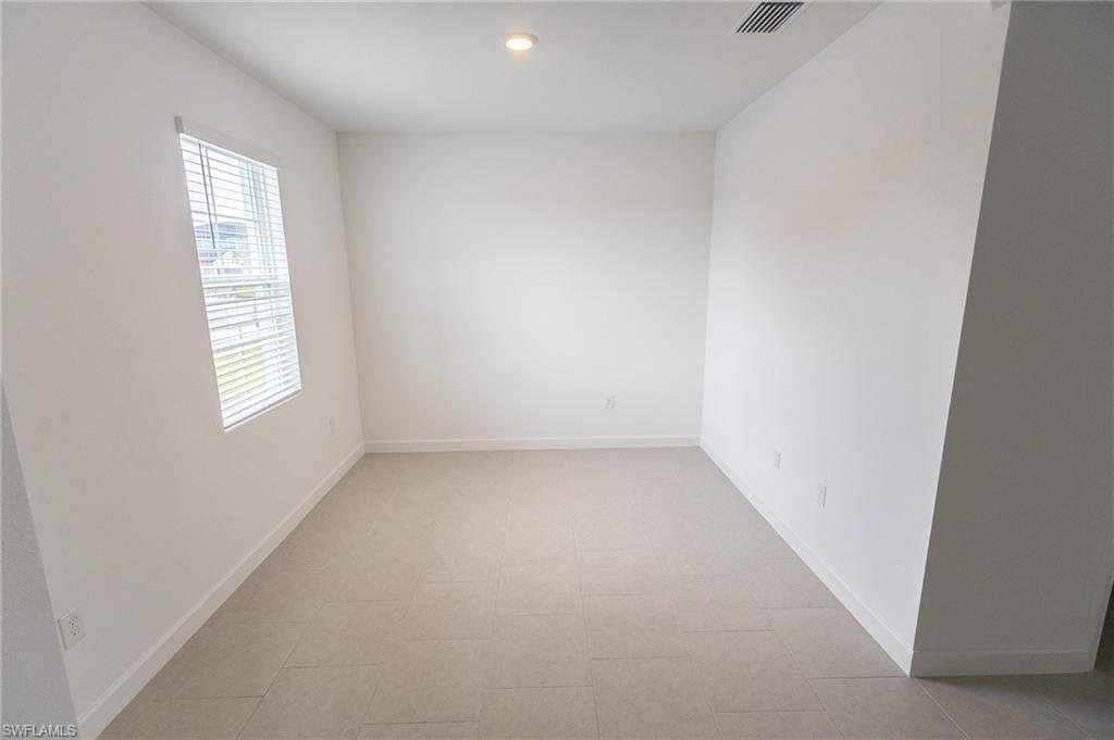 45084 Pipevine Cir Property Photo 13