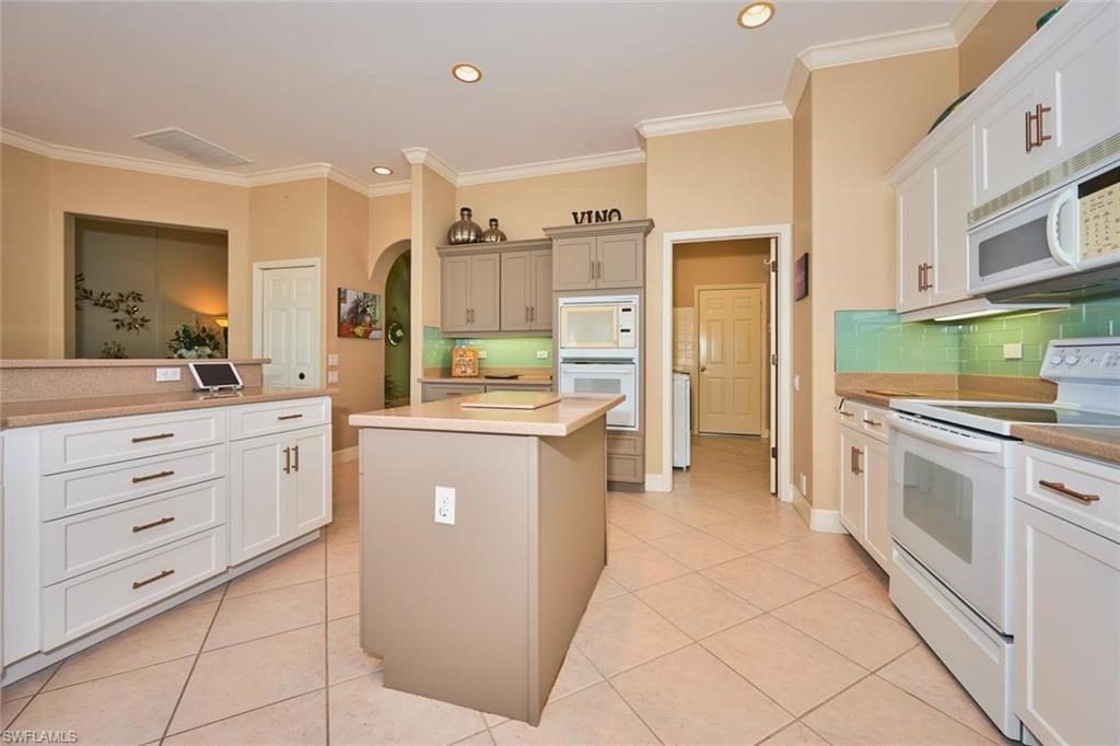16223 Edgemont Dr Property Photo 24