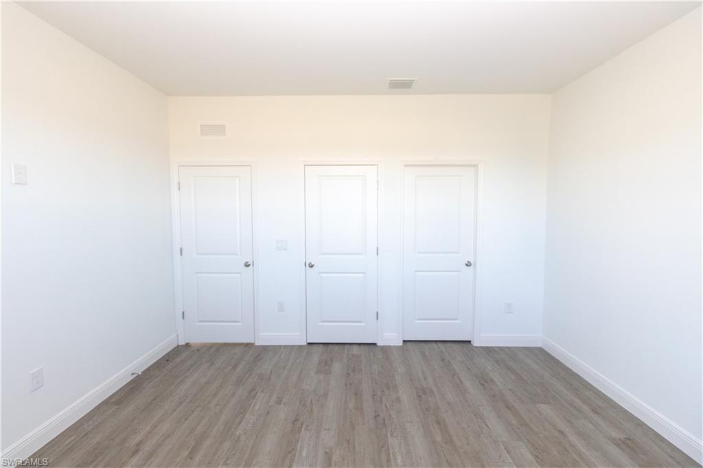 1083 Calico St Property Photo 13
