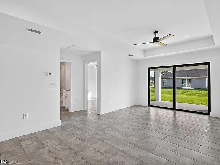 4688 Golfview Blvd Property Photo 2