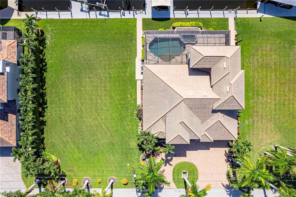 5055 Sorrento Ct Property Photo 3