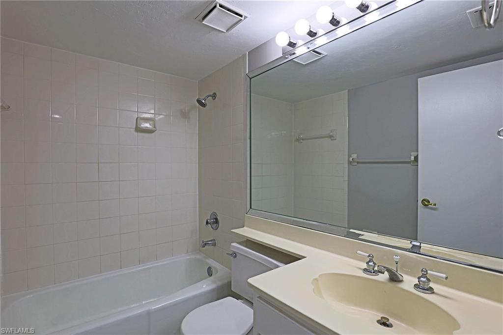 8805 Lateen Ln 203 Property Photo 6