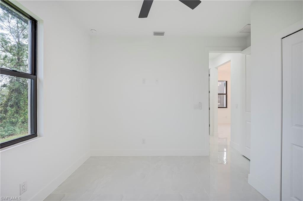 1222 Earnest St E Property Photo 25