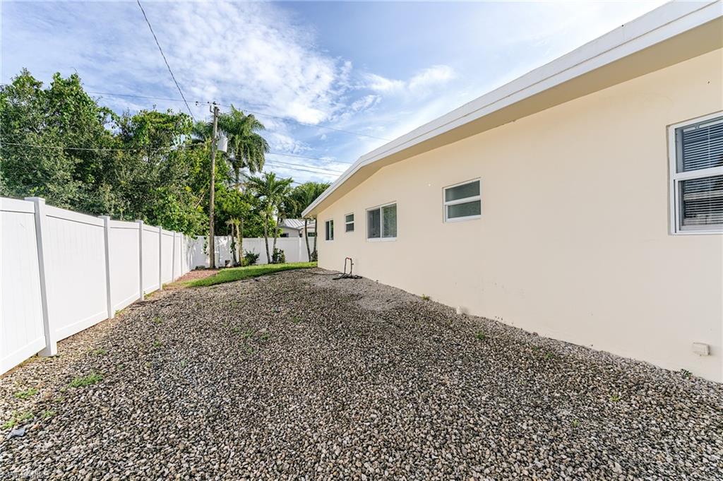1443 Ricardo Ave Property Photo 30