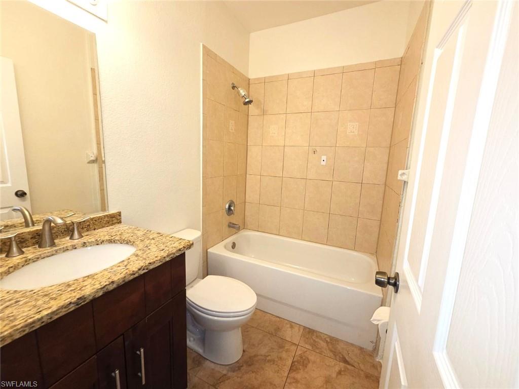 5216 27th St Sw Property Photo 11