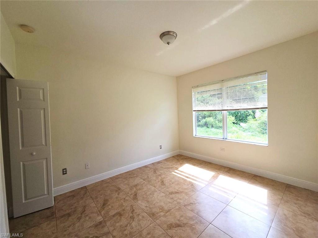 5216 27th St Sw Property Photo 16