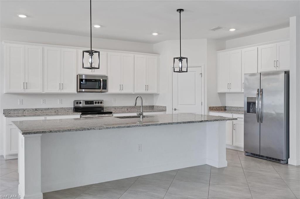 11368 Canopy Loop Property Photo 9