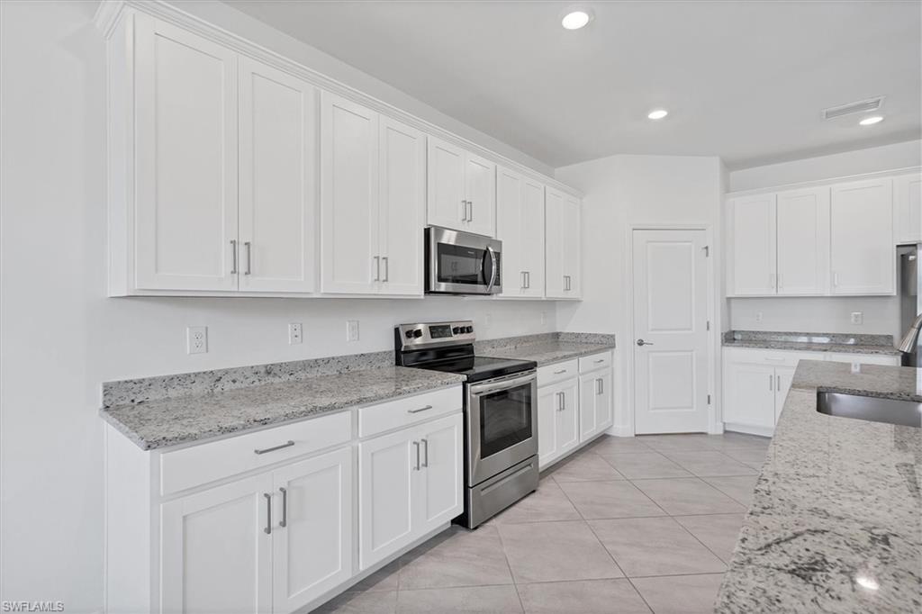 11368 Canopy Loop Property Photo 14