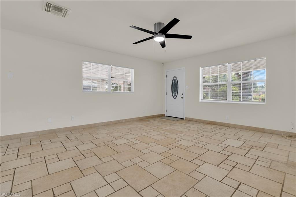 4301 New St Property Photo 5
