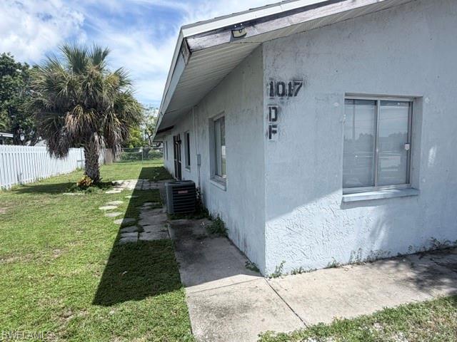 1017 Se 39th Ter Property Photo 2