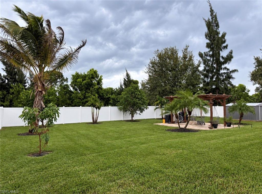 733 Arundel Cir Property Photo 5