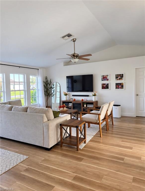 733 Arundel Cir Property Photo 15