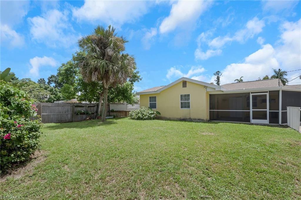 1857 Sunset Pl Property Photo 4