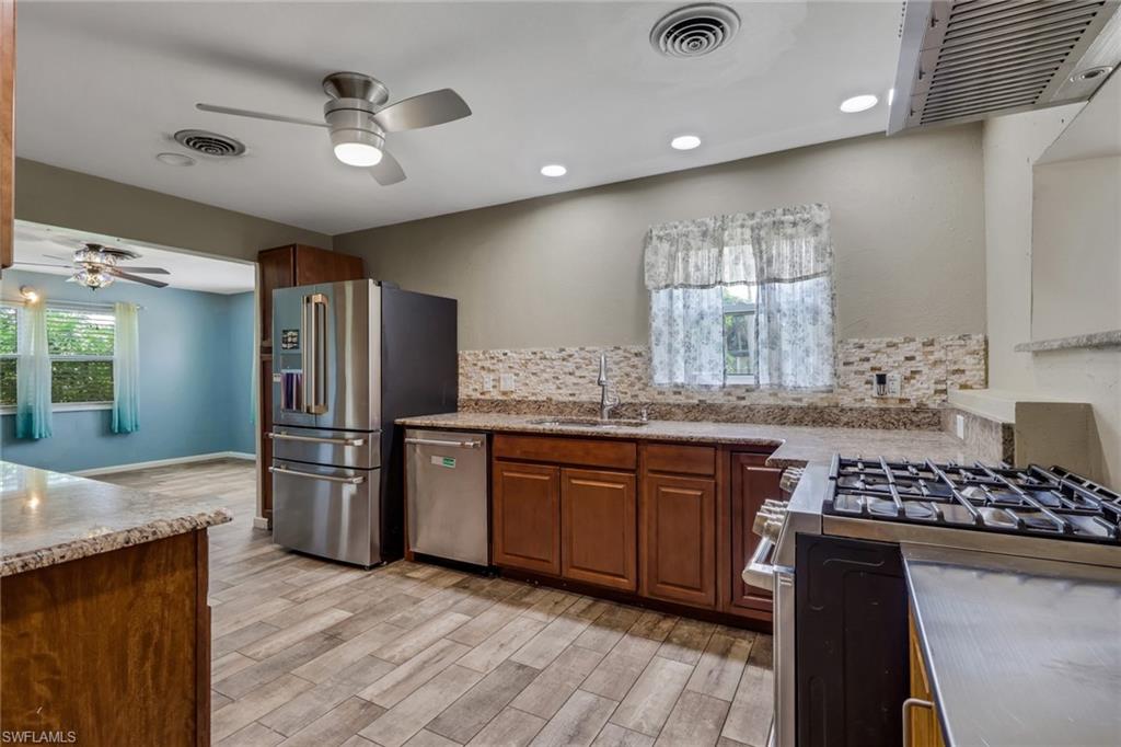 1857 Sunset Pl Property Photo 12