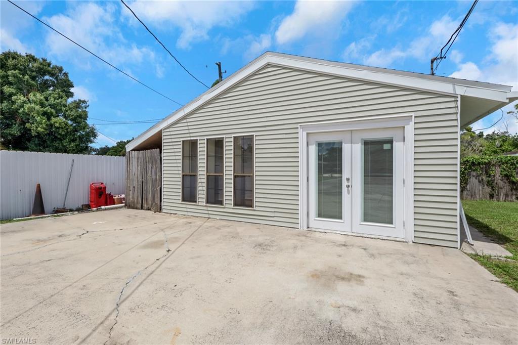 1857 Sunset Pl Property Photo 30