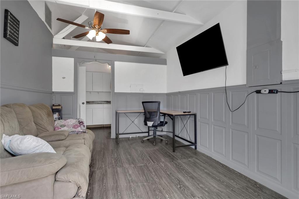 1857 Sunset Pl Property Photo 32