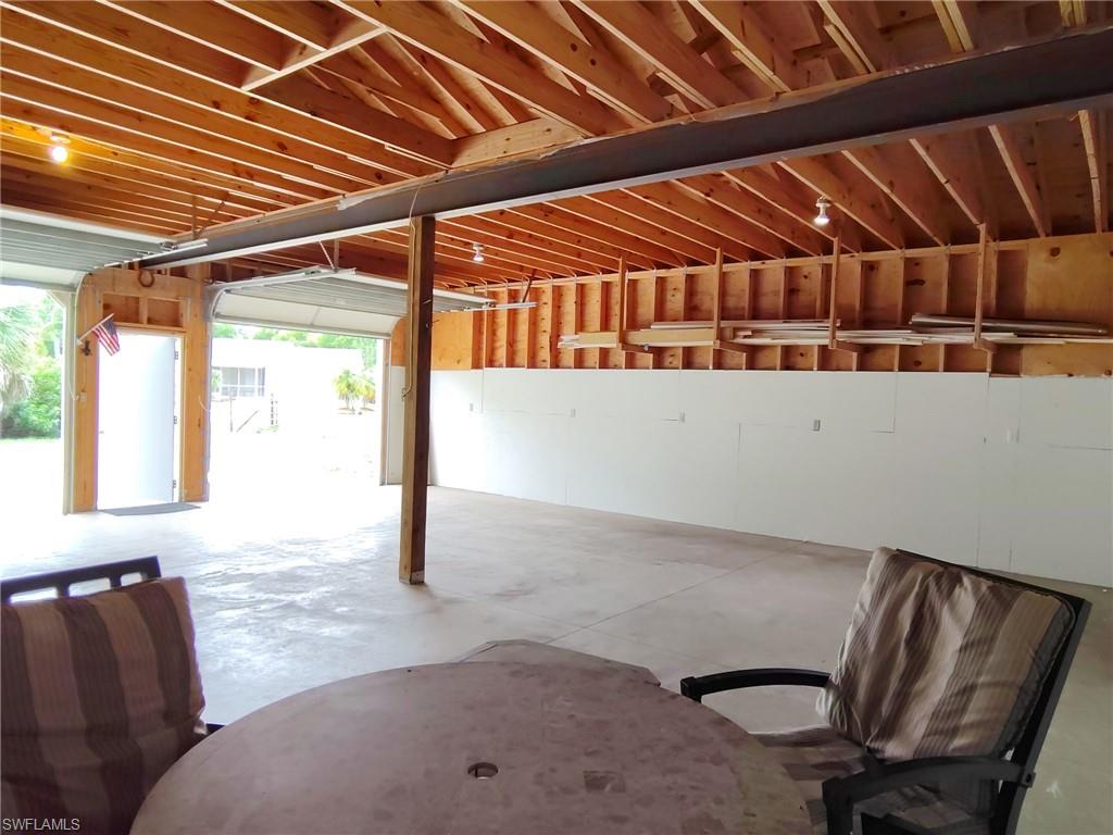 7257 Victory Rd Property Photo 6