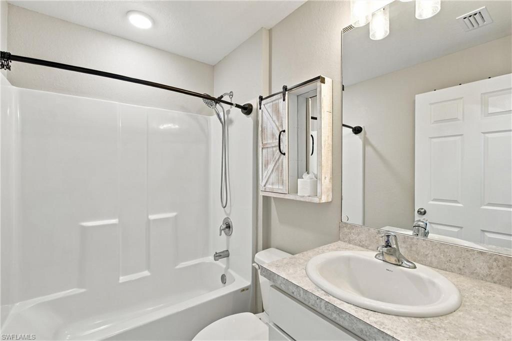 1615 Ne 34th Ln Property Photo 15