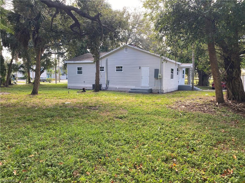 2371 Lafayette St Property Photo 4