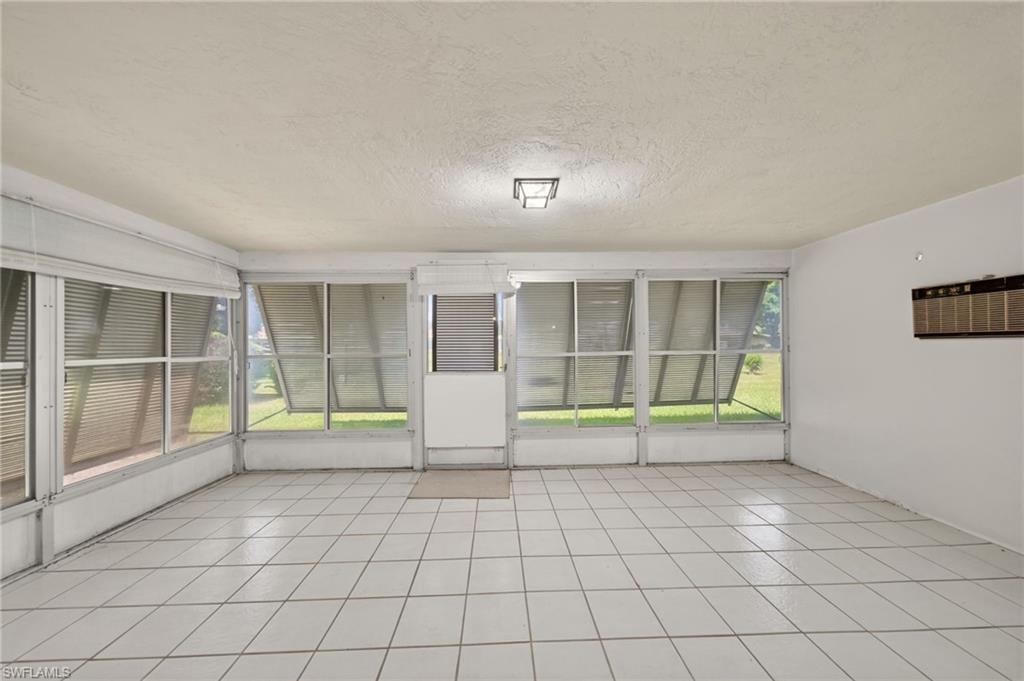 5586 Pendlewood Ln Property Photo 11