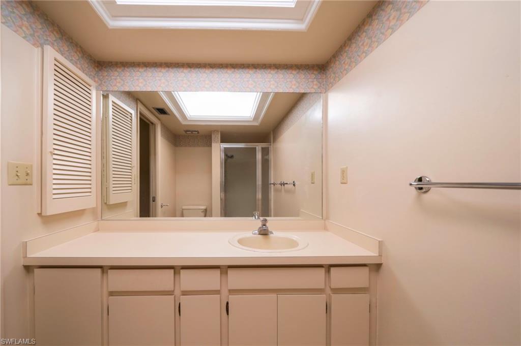 5586 Pendlewood Ln Property Photo 16