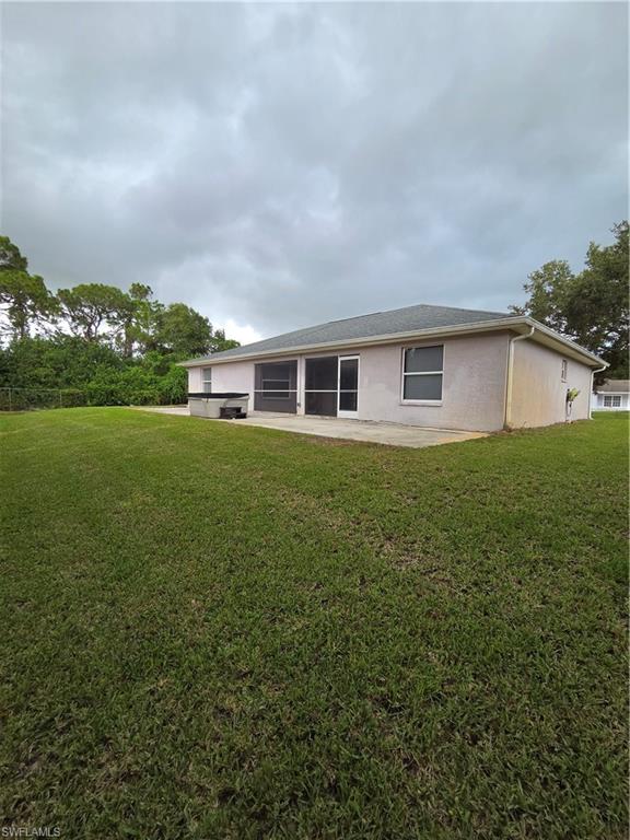 1025 Iris St E Property Photo 8