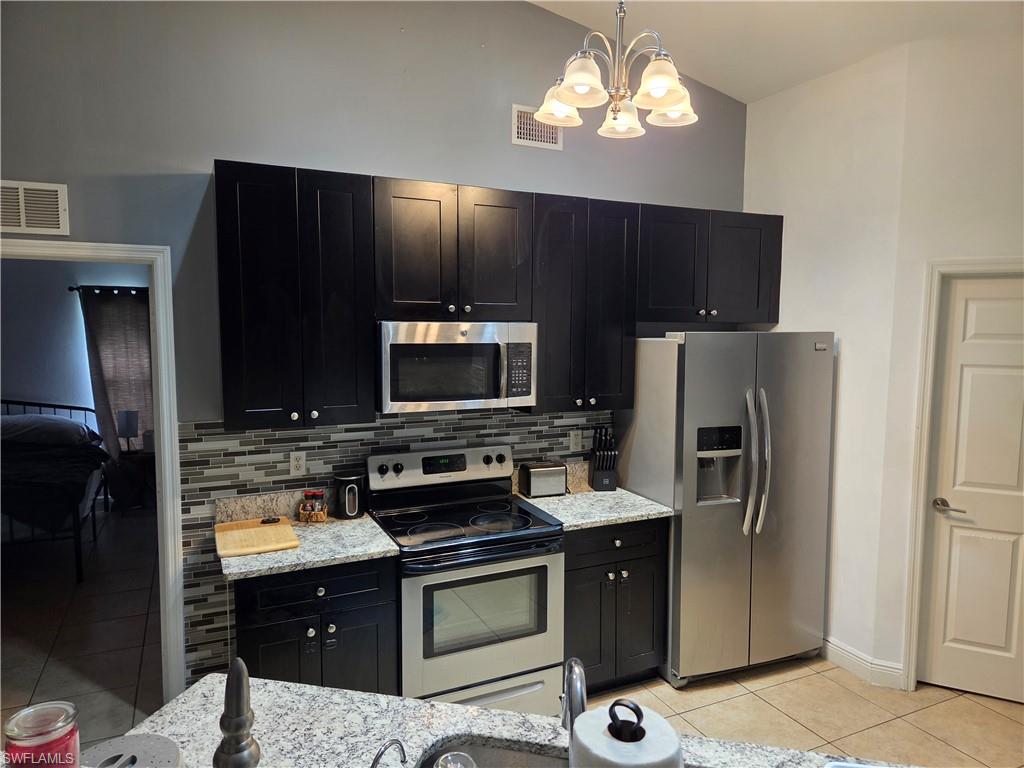 1025 Iris St E Property Photo 29