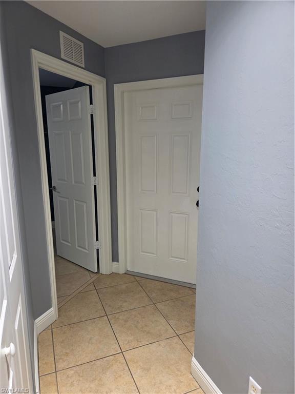 1025 Iris St E Property Photo 35