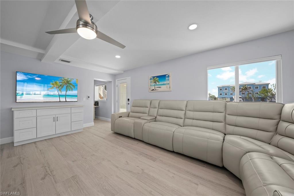 6151 Estero Blvd 6 Property Photo 6