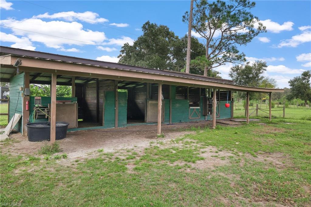 20401 Pearce St Property Photo 38