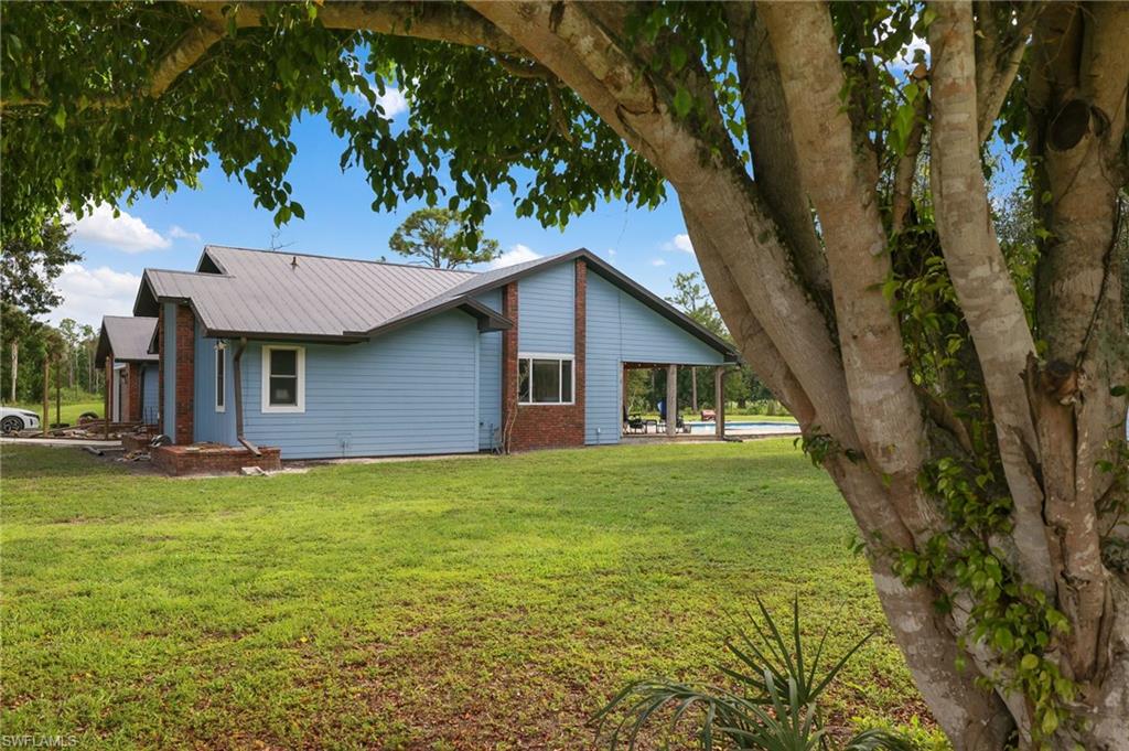 20401 Pearce St Property Photo 43