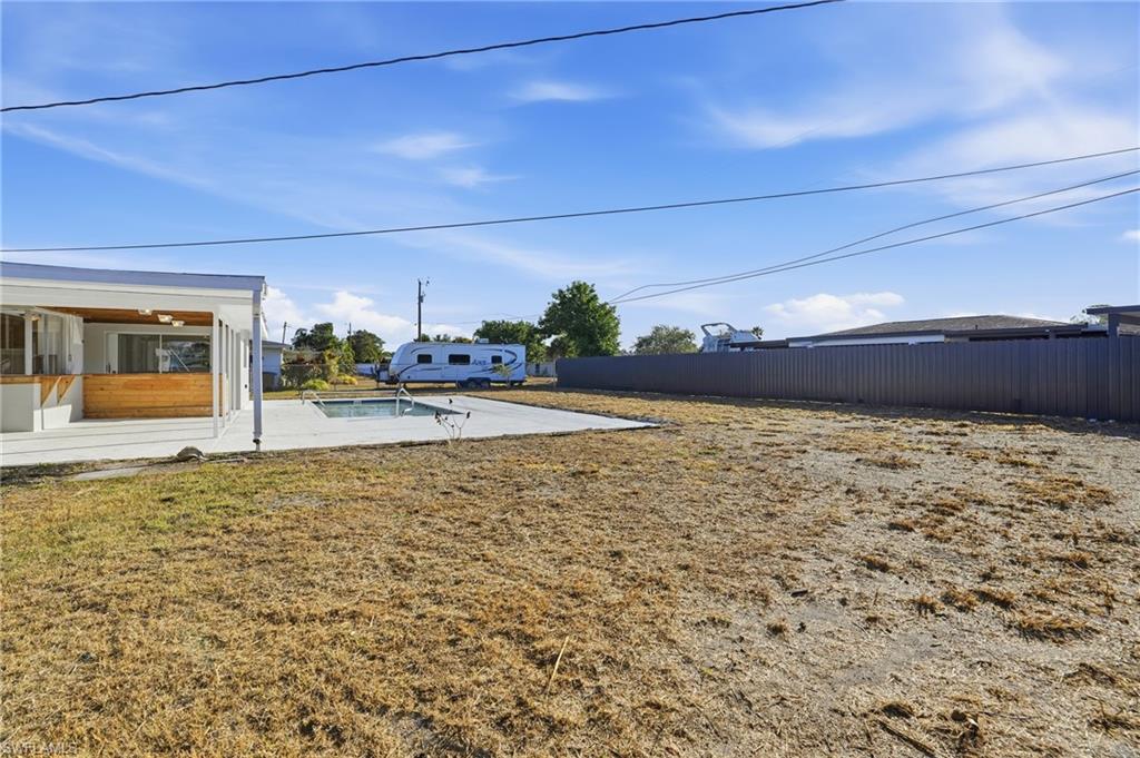 312 Hollywood St Property Photo 10