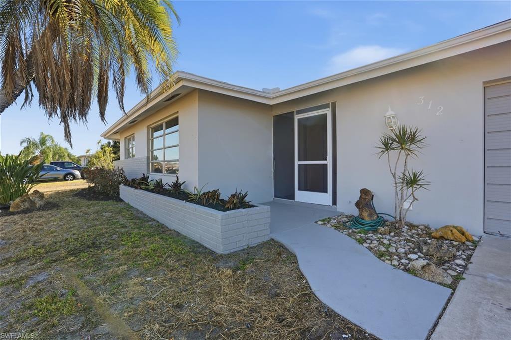 312 Hollywood St Property Photo 11