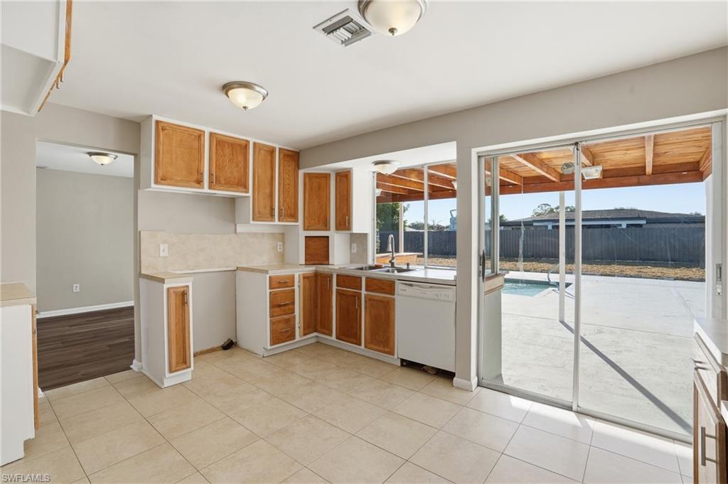312 Hollywood St Property Photo 20